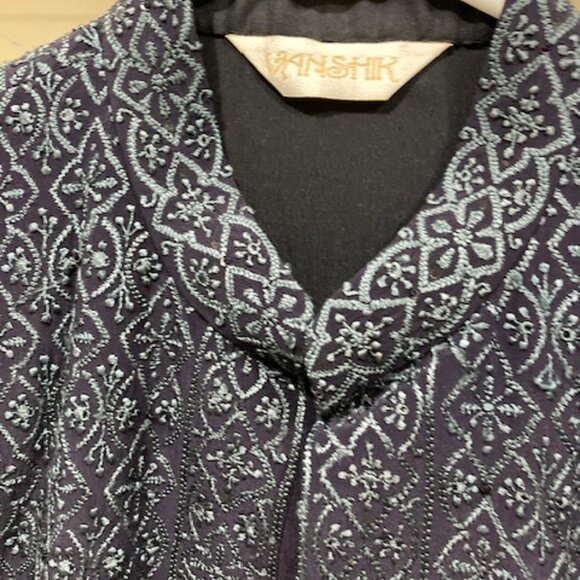 Navy blue fully embroidered Sherwani set - Picture 2 of 4